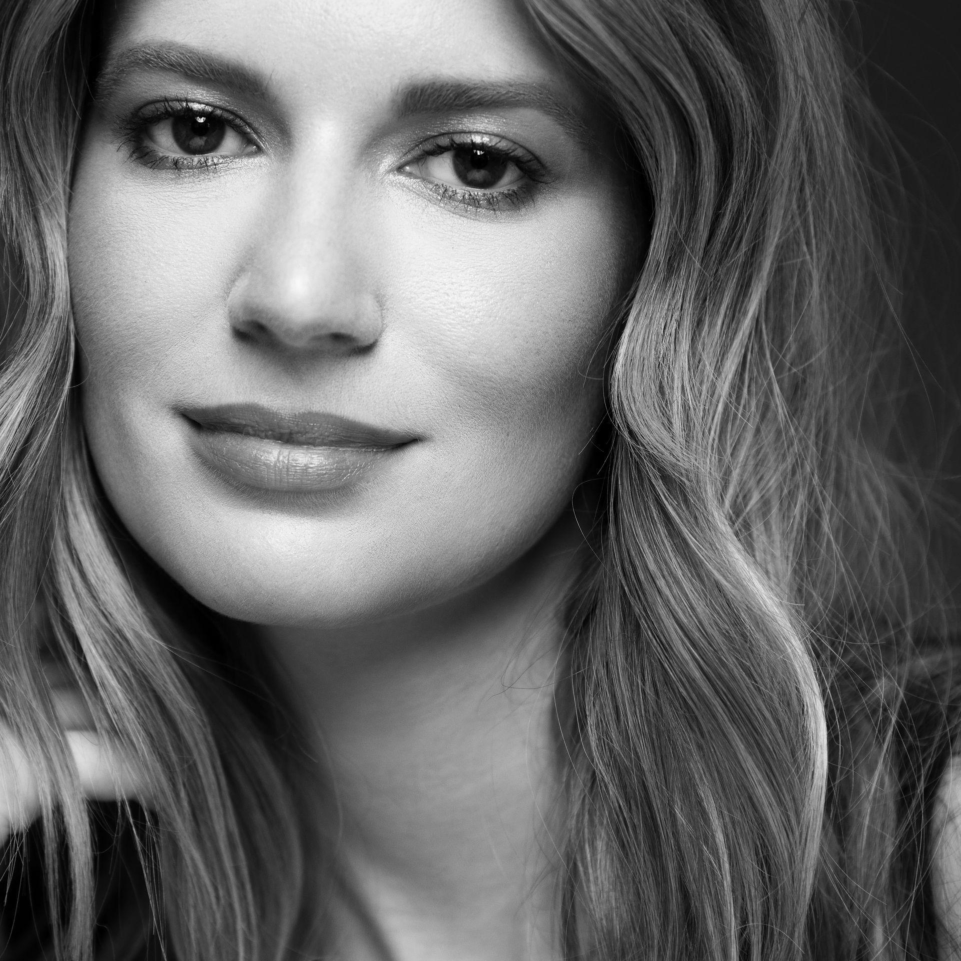 Emma  Johnson