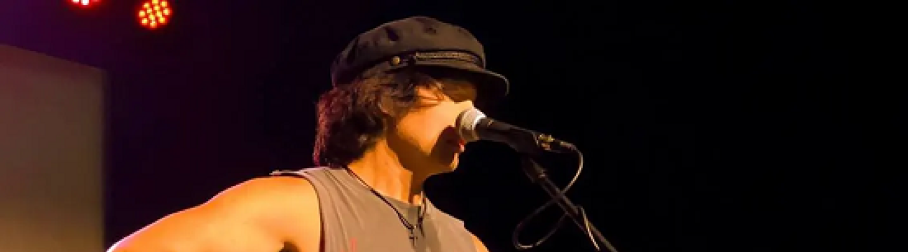 Experience Premium Live Entertainment with Benny Black at Canterbury League Club Belmore Sydney